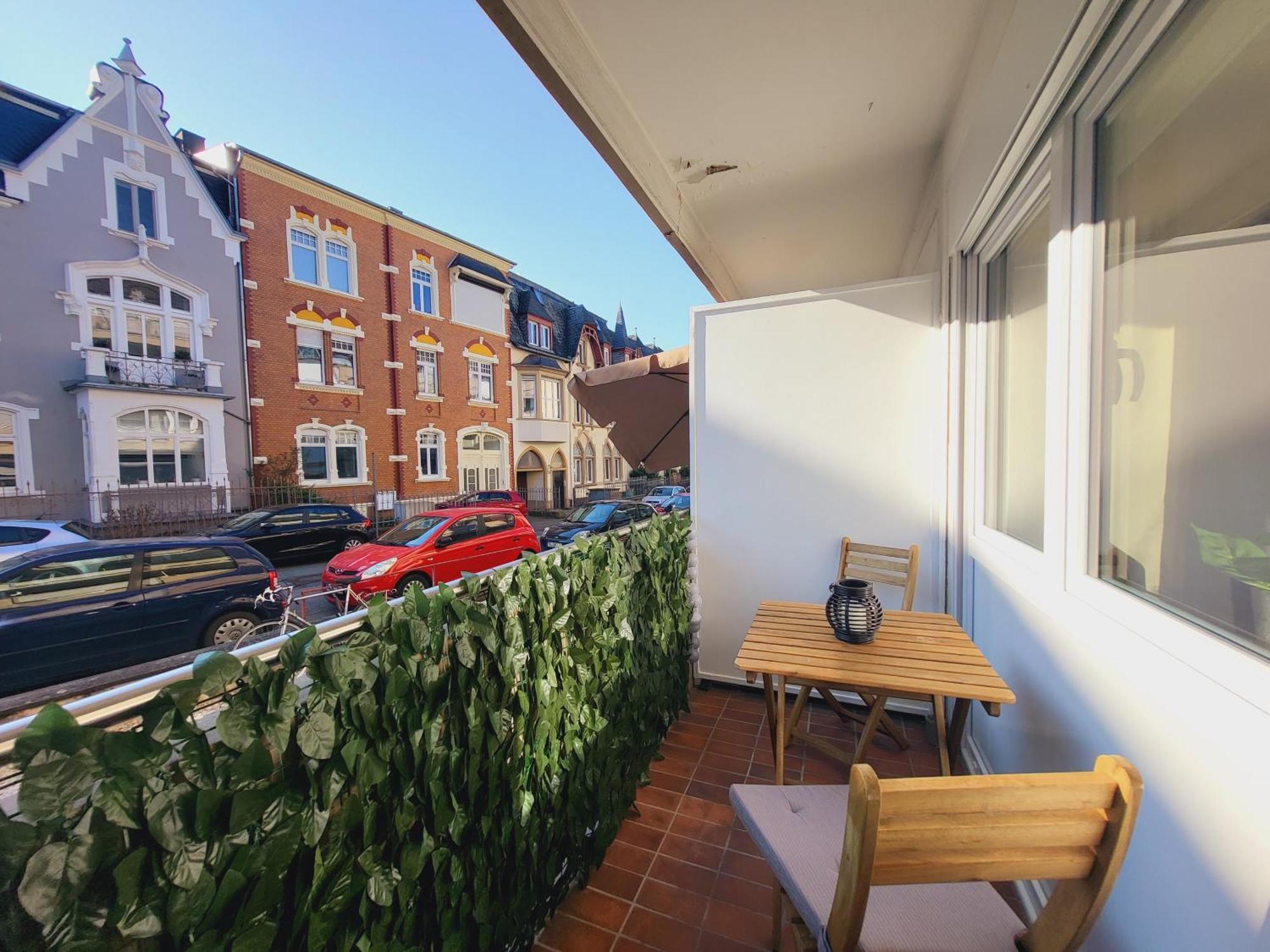 Zentrales Apartment Mit Balkon Und Parkplatz Трир Экстерьер фото